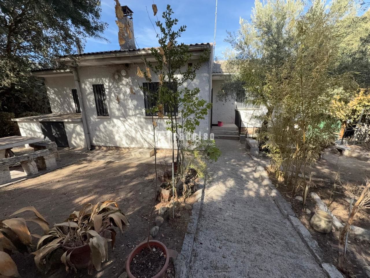 Casa en alquiler en  Valdemorillo, Madrid  4/22