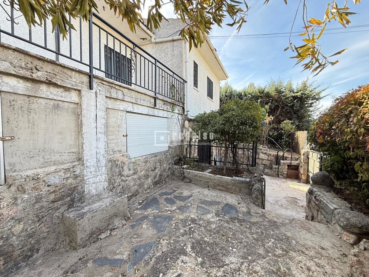 Casa en alquiler en  Valdemorillo, Madrid  3/22