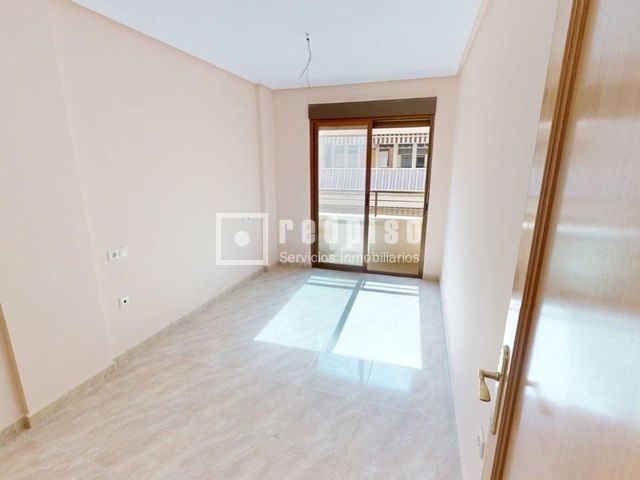 Piso en venta en calle De San Carlos, Alicante (alacant), Alicante 4/12