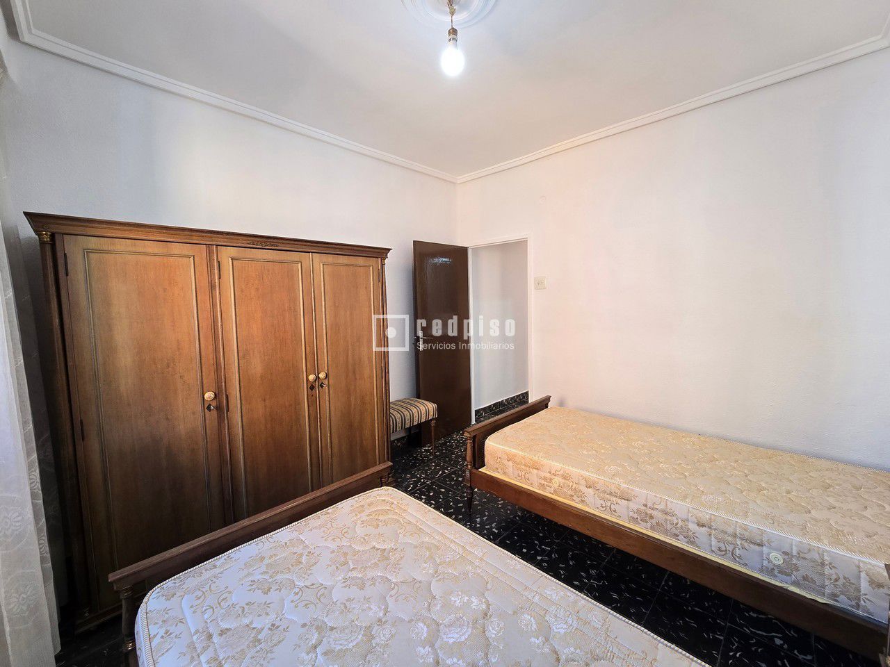 Piso en alquiler  Xirivella, Valencia  12/17