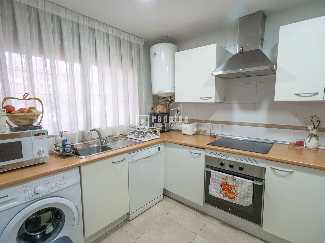 Casa en venta en avenida De Francia, Arroyomolinos, Madrid 18/28