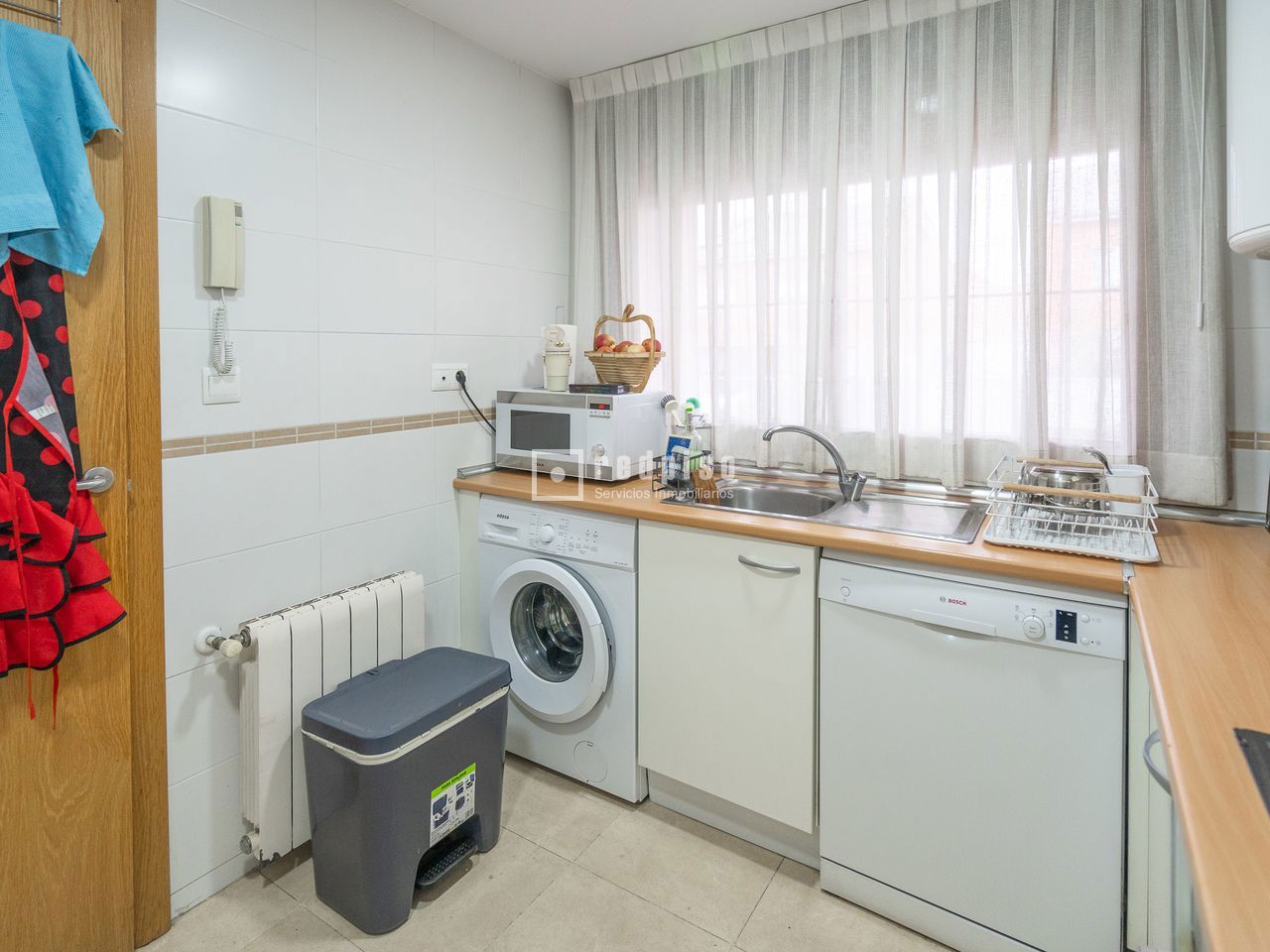 Casa en venta en avenida De Francia, Arroyomolinos, Madrid 20/28