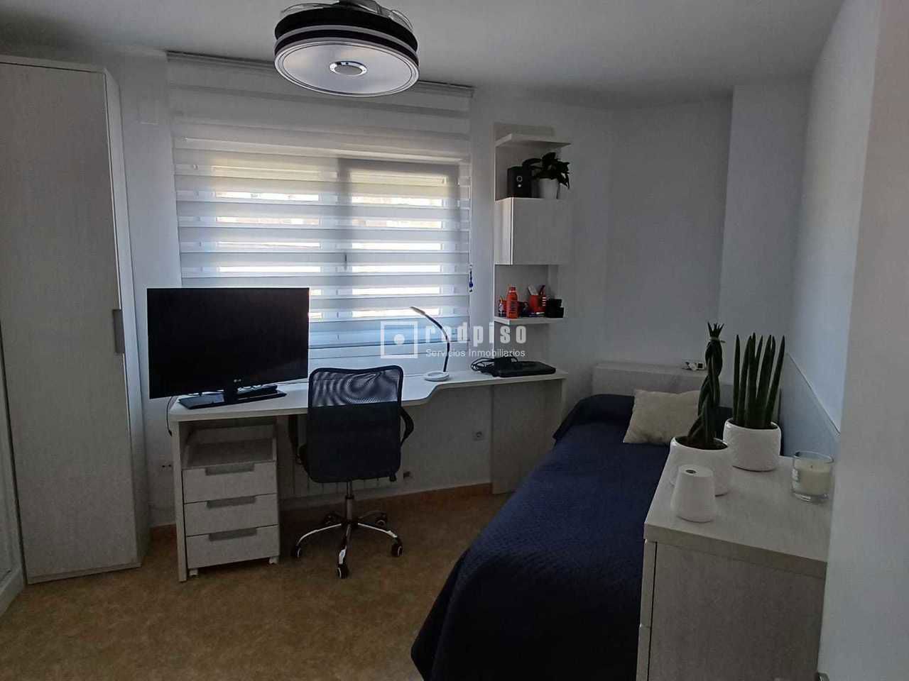 Piso en venta en  Coslada, Madrid  7/38