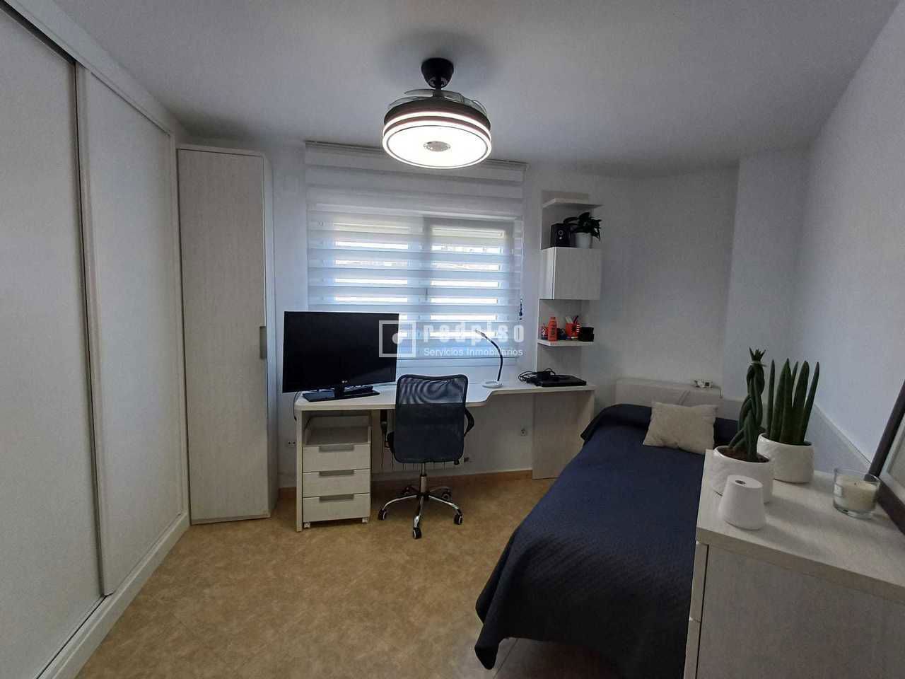 Piso en venta en  Coslada, Madrid  5/38