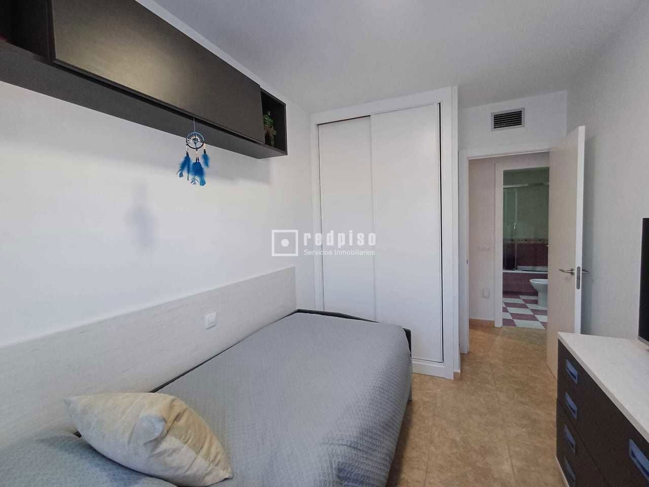 Piso en venta en  Coslada, Madrid  11/38