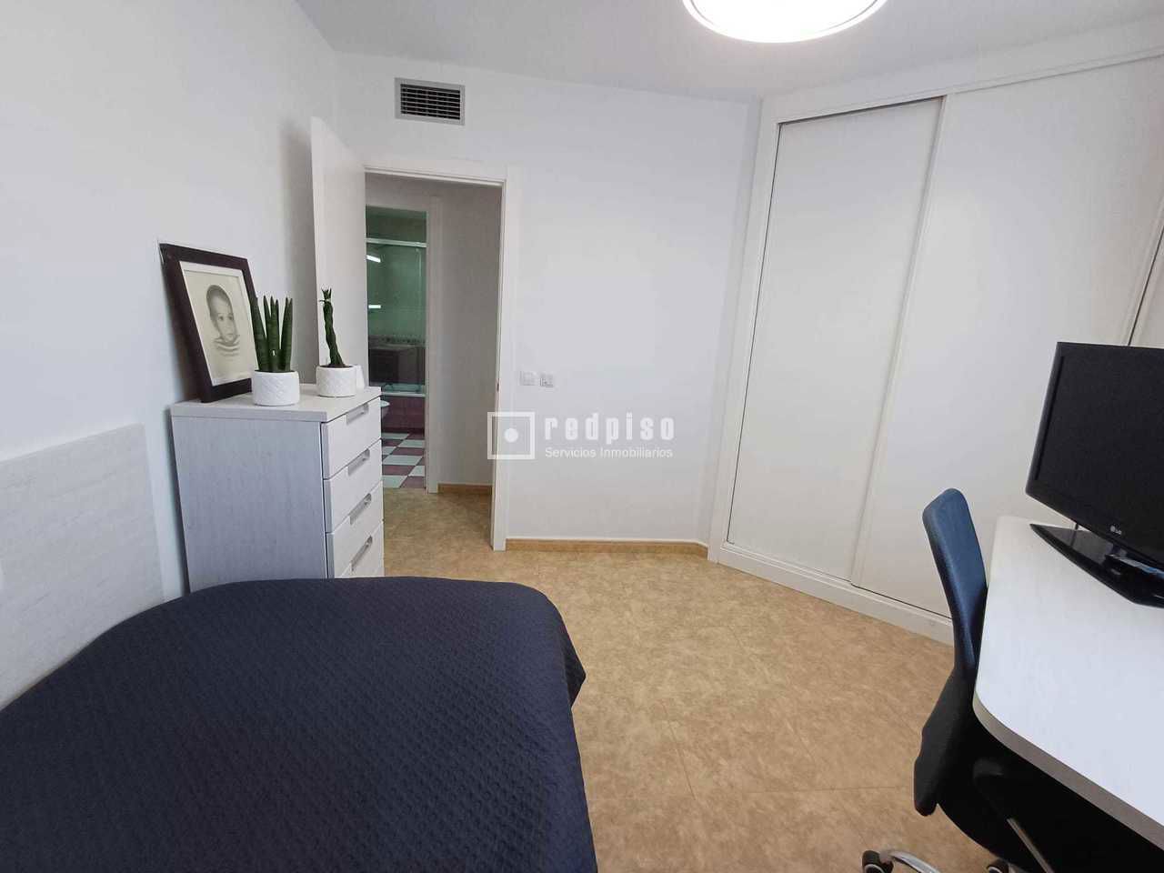 Piso en venta en  Coslada, Madrid  4/38