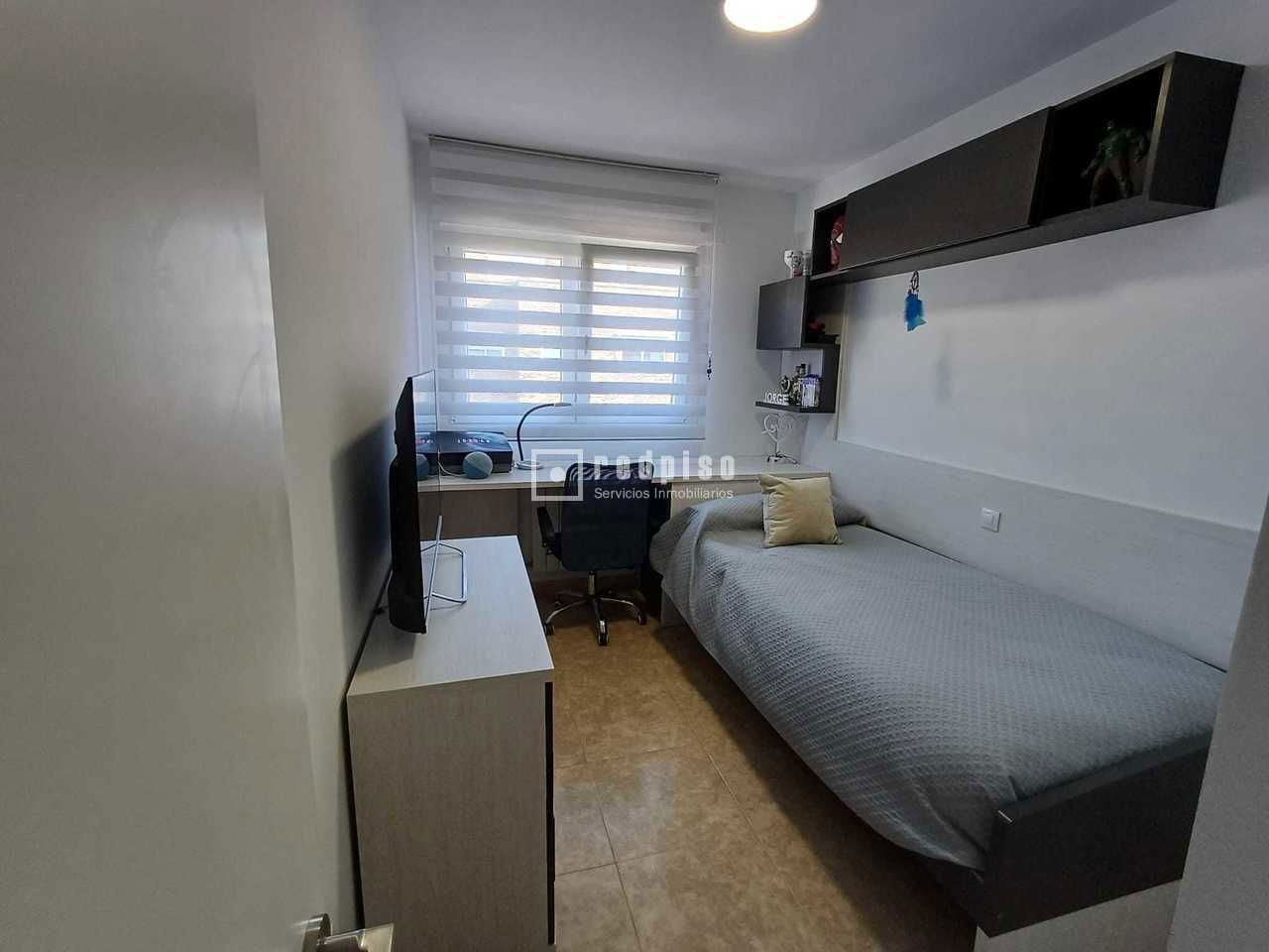 Piso en venta en  Coslada, Madrid  10/38