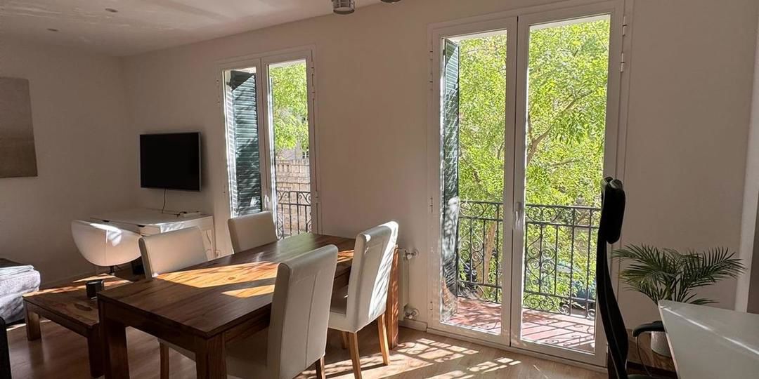 Piso en alquiler en  calle de Treviño, Madrid  1/1