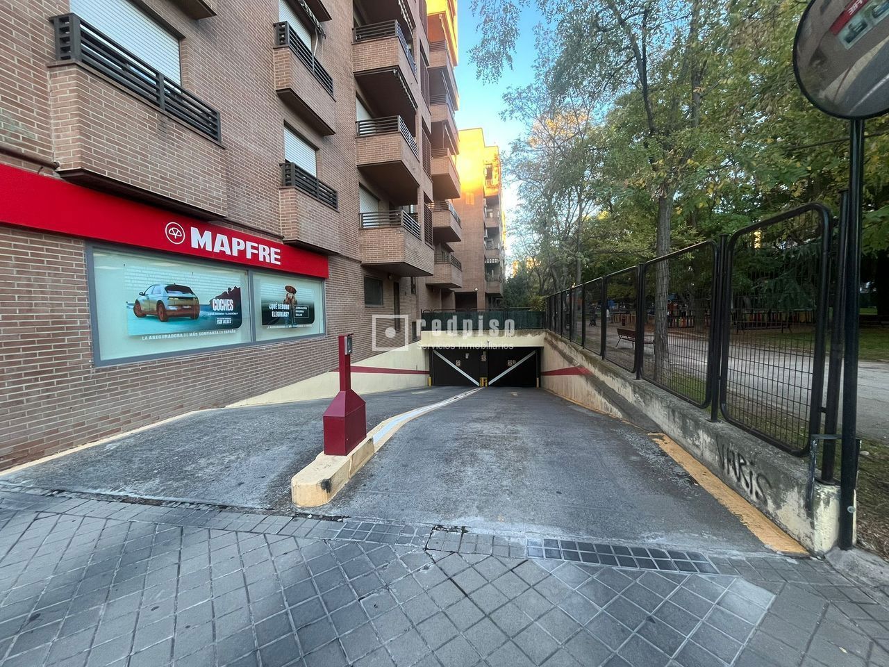 Garaje en venta en calle De Rafael Finat, Madrid, Madrid 2/10