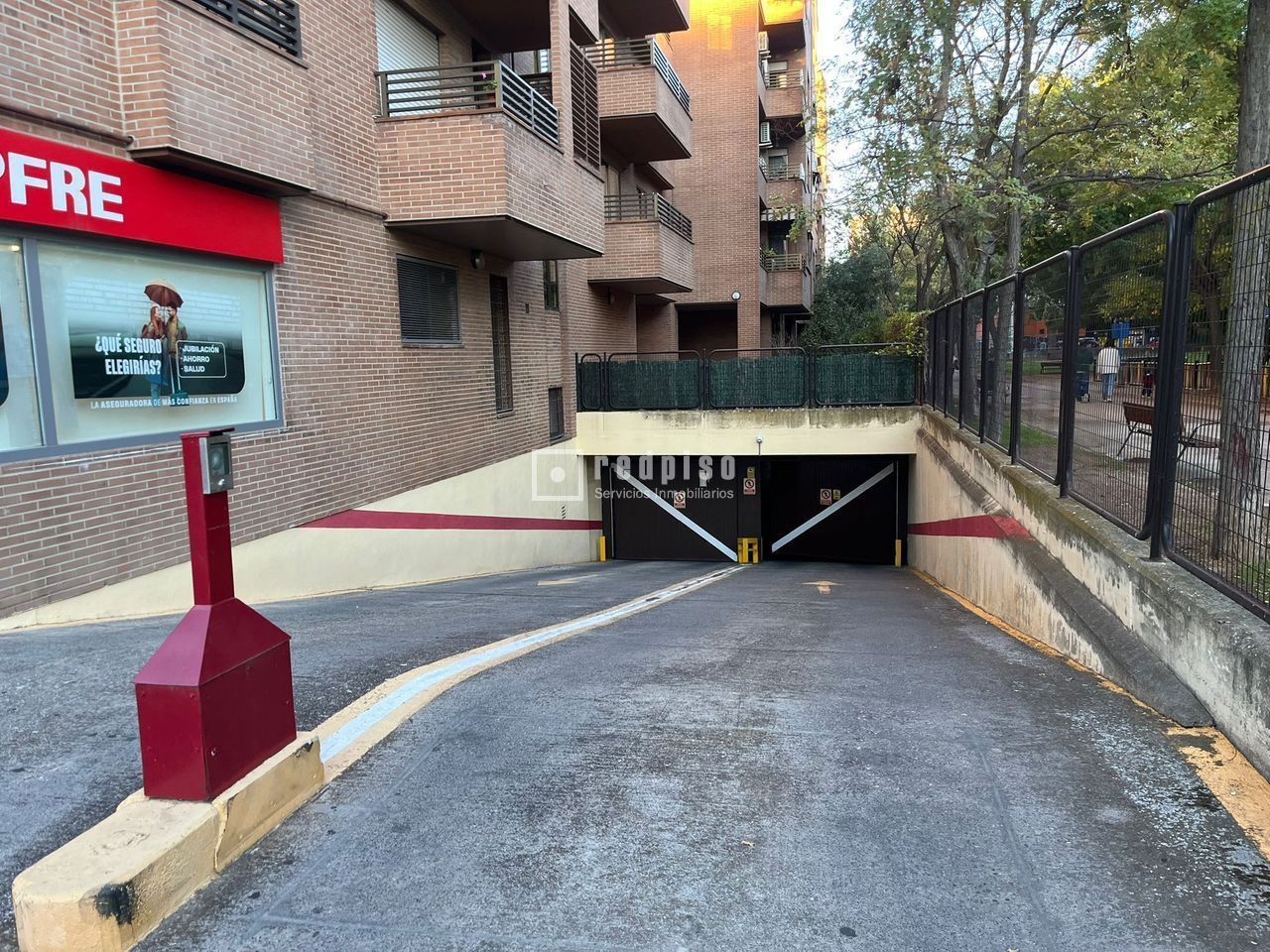 Garaje en venta en calle De Rafael Finat, Madrid, Madrid 8/10