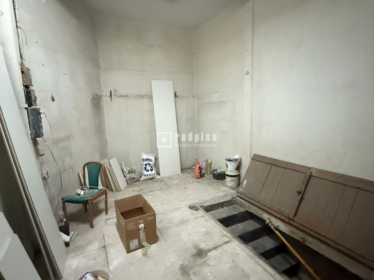 Local en alquiler en  calle de Granada, Madrid  2/6