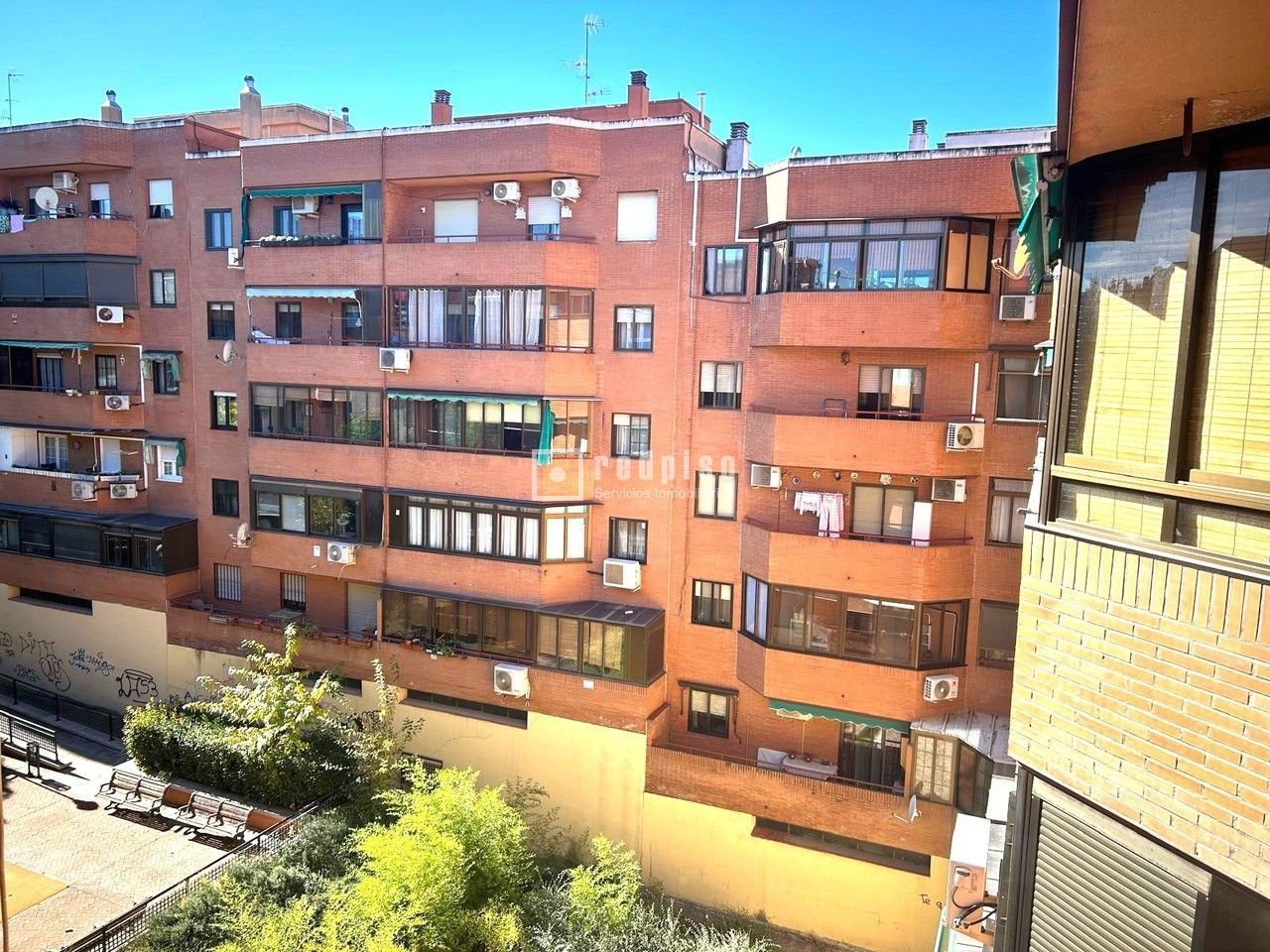 Piso en venta en  calle de Álava, San Fernando de Henares, Madrid  21/22