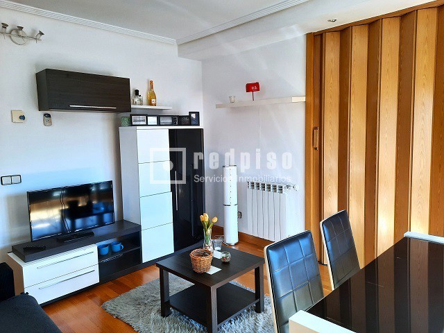 Piso en alquiler en  avenida de Niceto Alcalá Zamora, Madrid  7/26