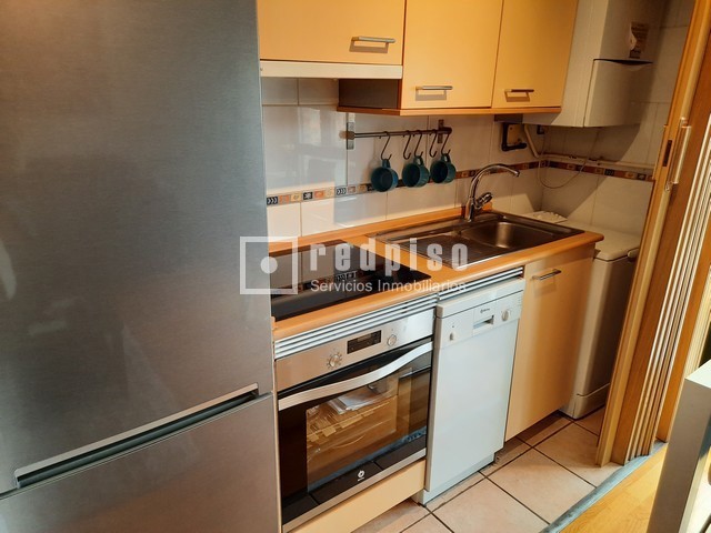 Piso en alquiler en  avenida de Niceto Alcalá Zamora, Madrid  12/26