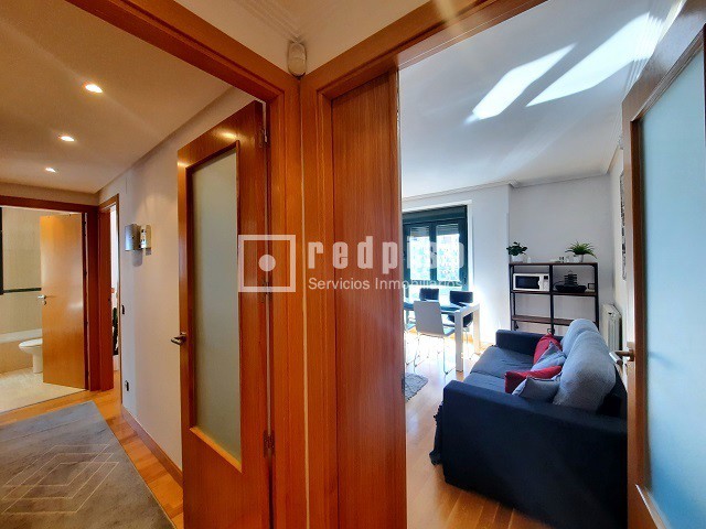 Piso en alquiler en  avenida de Niceto Alcalá Zamora, Madrid  13/26