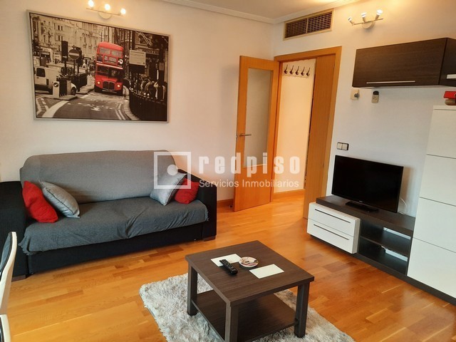 Piso en alquiler en  avenida de Niceto Alcalá Zamora, Madrid  8/26