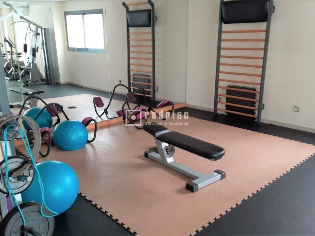 Piso en alquiler en  avenida de Niceto Alcalá Zamora, Madrid  24/26