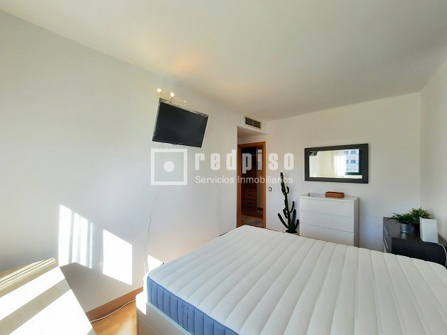 Piso en alquiler en  avenida de Niceto Alcalá Zamora, Madrid  17/26