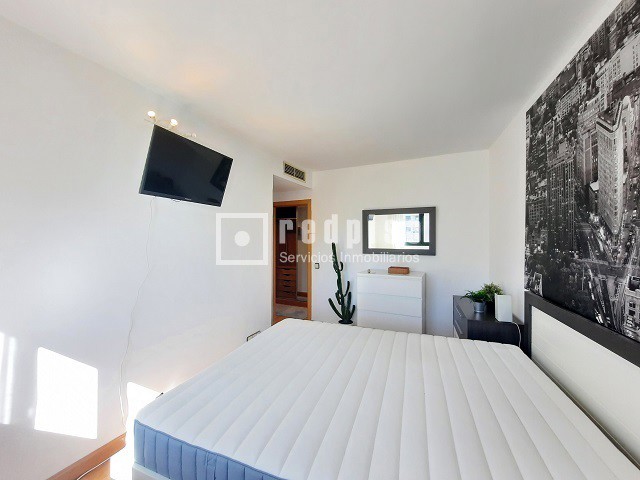 Piso en alquiler en  avenida de Niceto Alcalá Zamora, Madrid  18/26