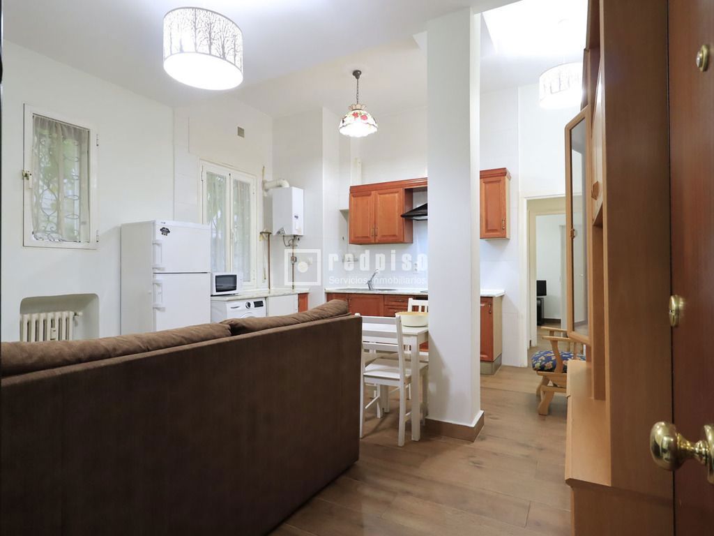 Piso en alquiler en calle De Bravo Murillo, Madrid, Madrid 7/24