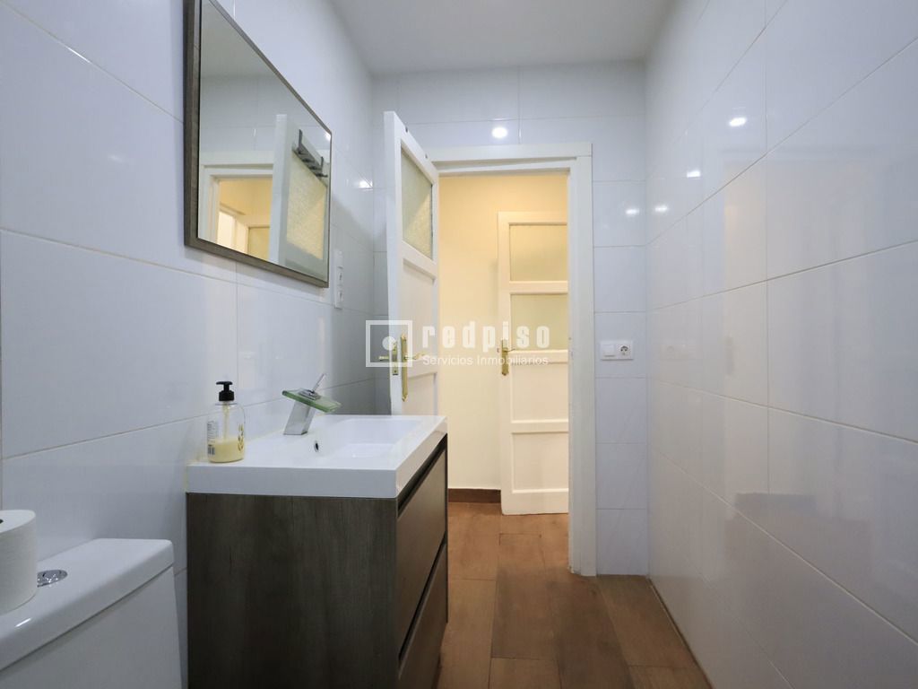 Piso en alquiler en calle De Bravo Murillo, Madrid, Madrid 13/24