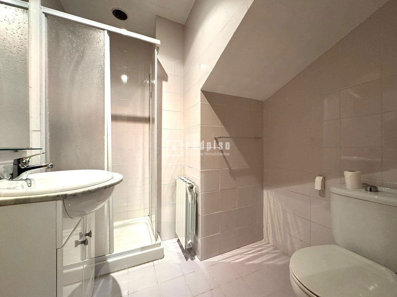 Piso en venta en  calle de Santiago Cuenca, Coslada, Madrid  28/28