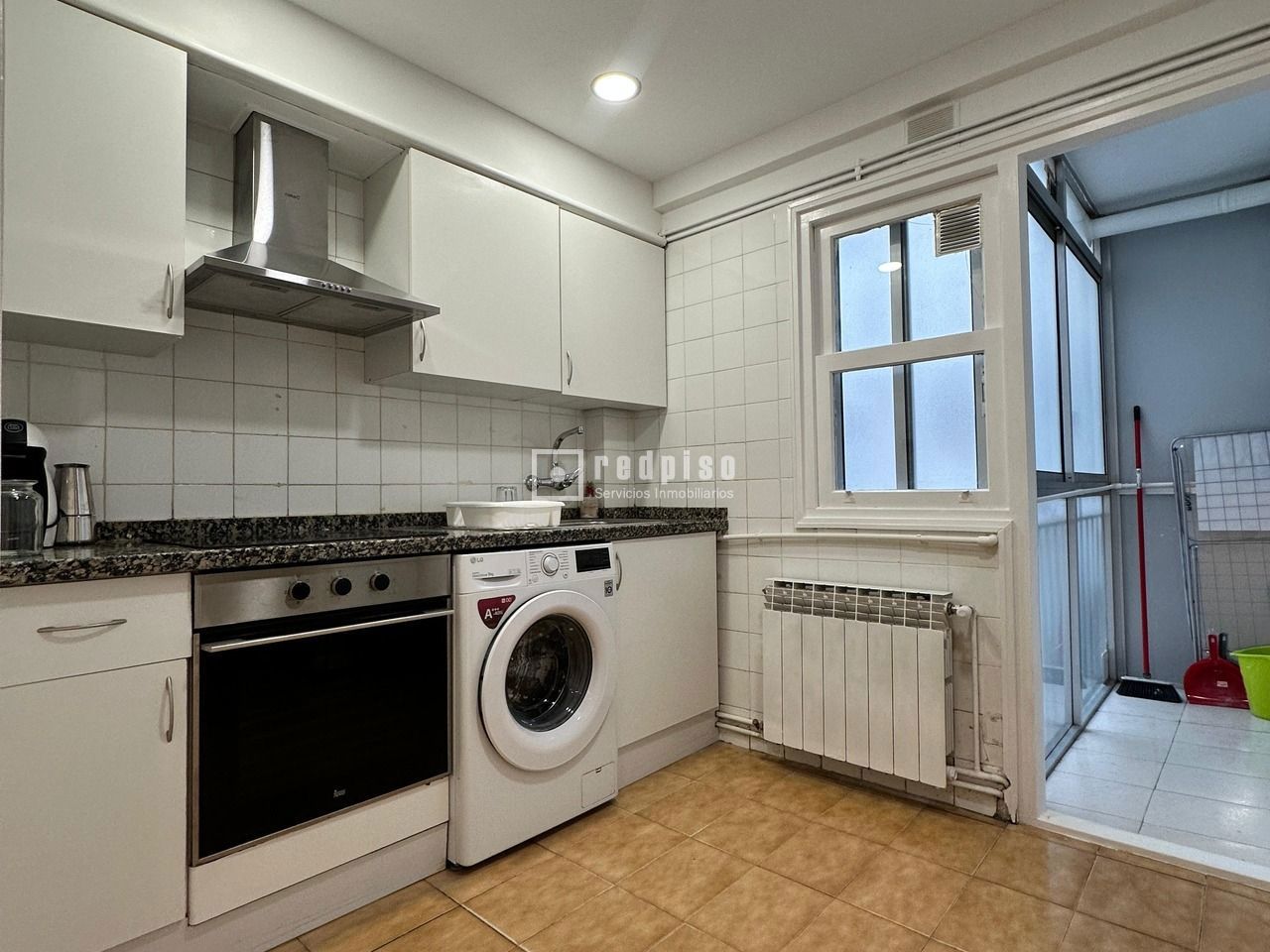 Piso en alquiler en  calle del Puente Colgante, 11, Valladolid  15/40