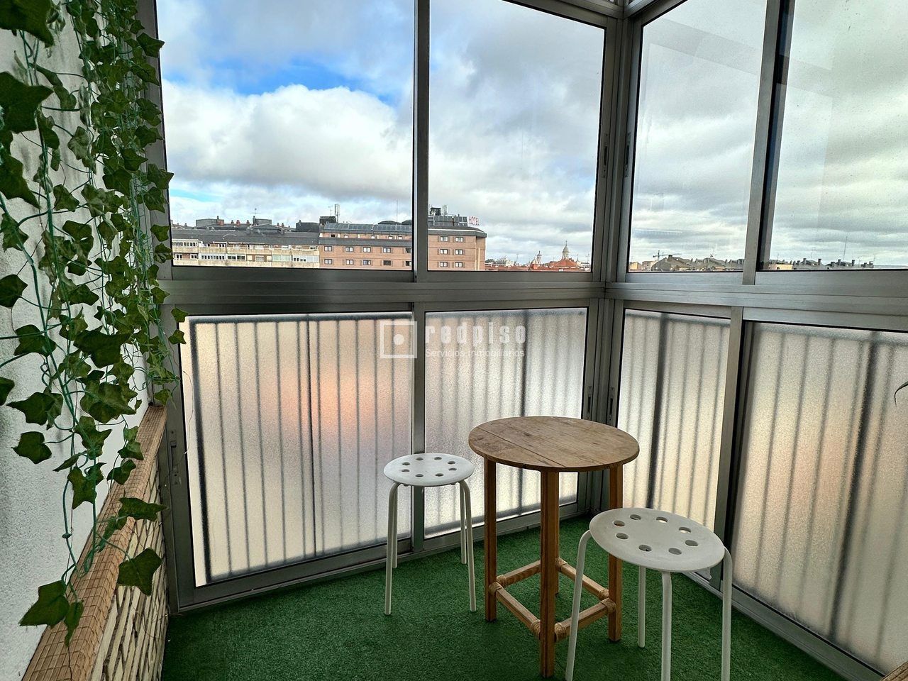 Piso en alquiler en  calle del Puente Colgante, 11, Valladolid  25/40