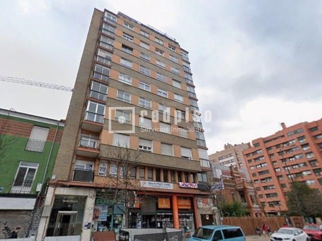 Piso en alquiler en  calle del Puente Colgante, 11, Valladolid  40/40