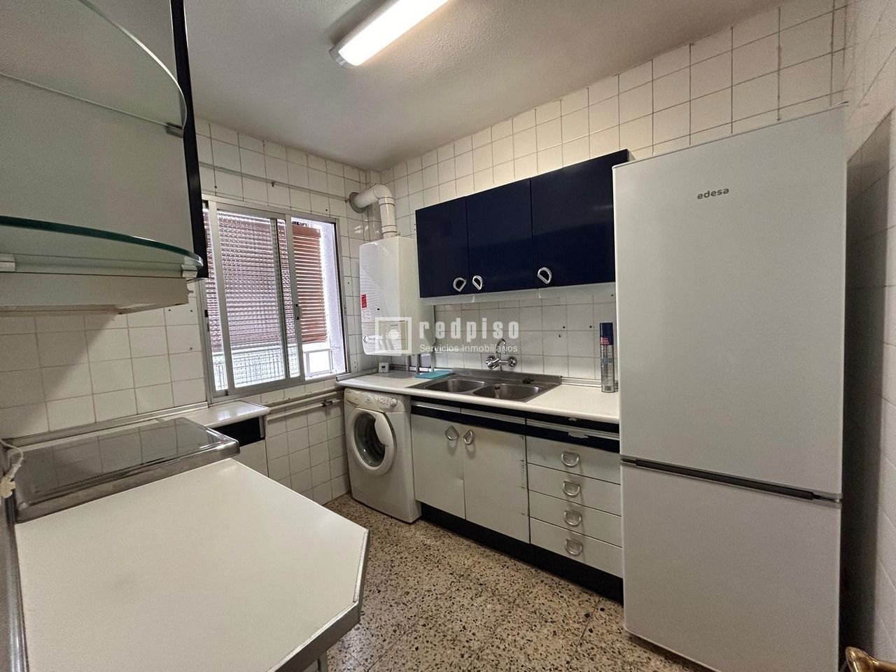 Piso en venta en calle De Carabelos, Madrid, Madrid 11/13