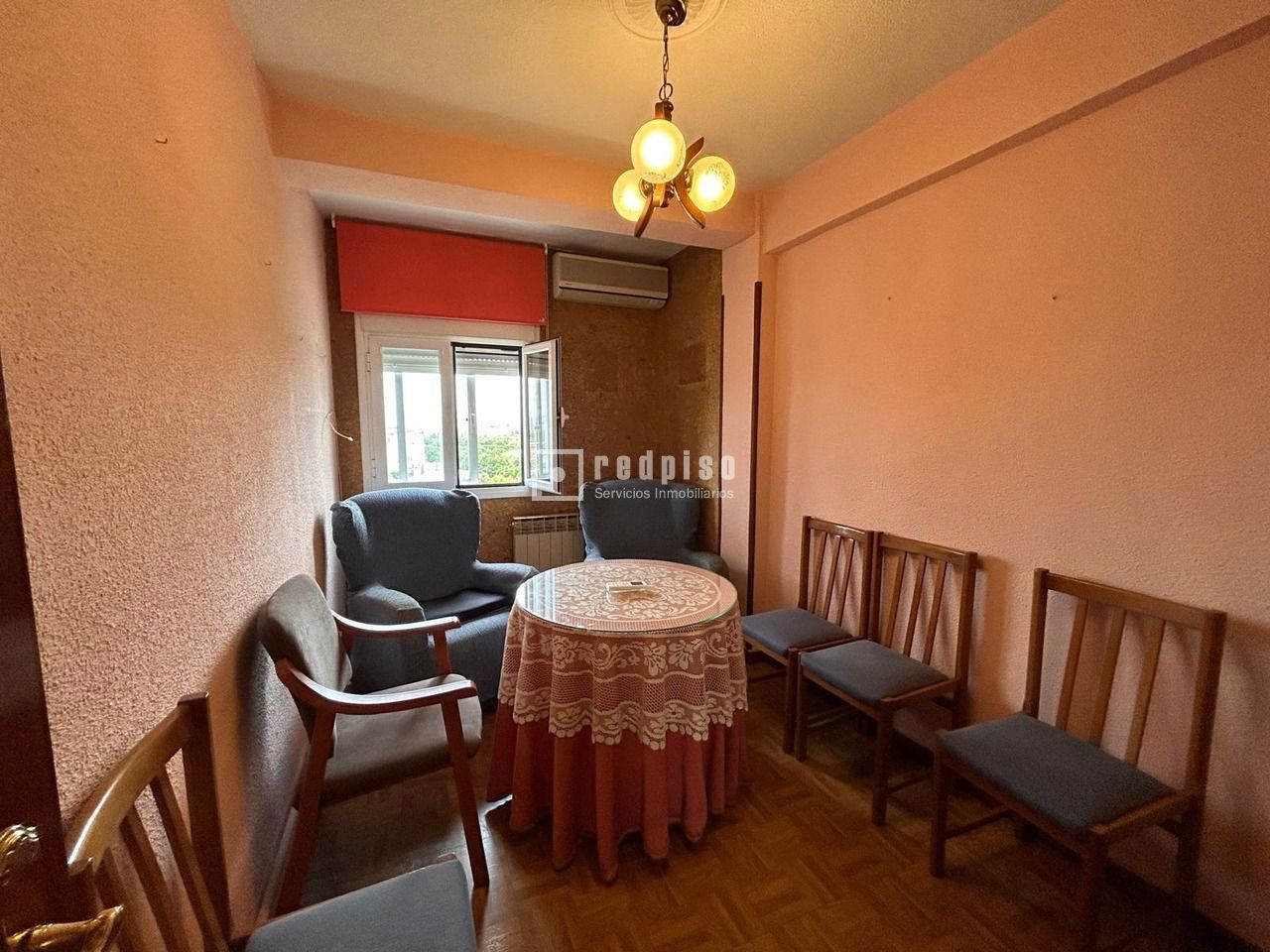 Piso en venta en calle De Carabelos, Madrid, Madrid 7/13