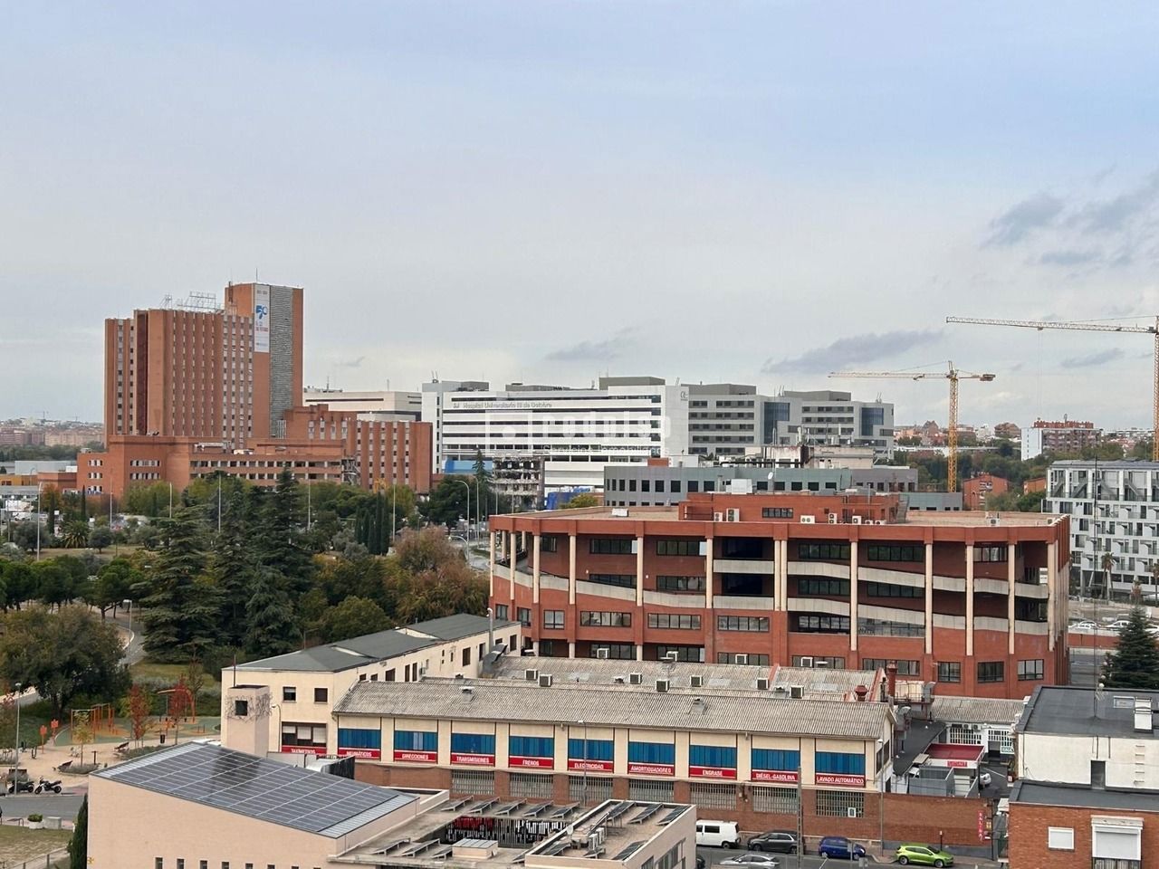 Piso en venta en calle De Carabelos, Madrid, Madrid 2/13