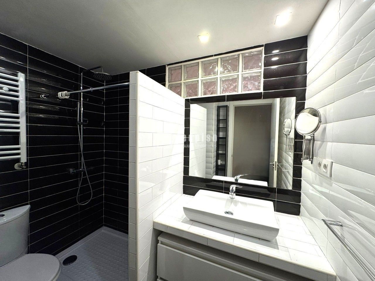 Piso en alquiler en  Coslada, Madrid  32/32