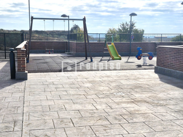 Piso en venta en  Torrejón de Velasco, Madrid  27/29