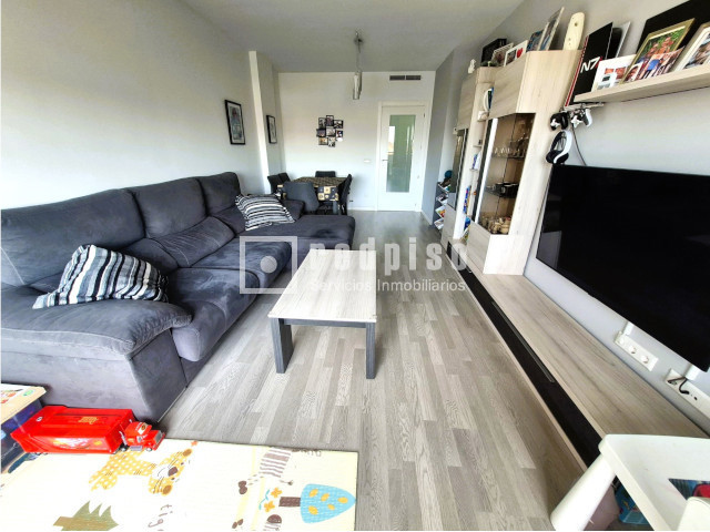 Piso en venta en  Torrejón de Velasco, Madrid  4/29