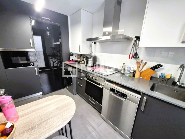 Piso en venta en  Torrejón de Velasco, Madrid  11/29