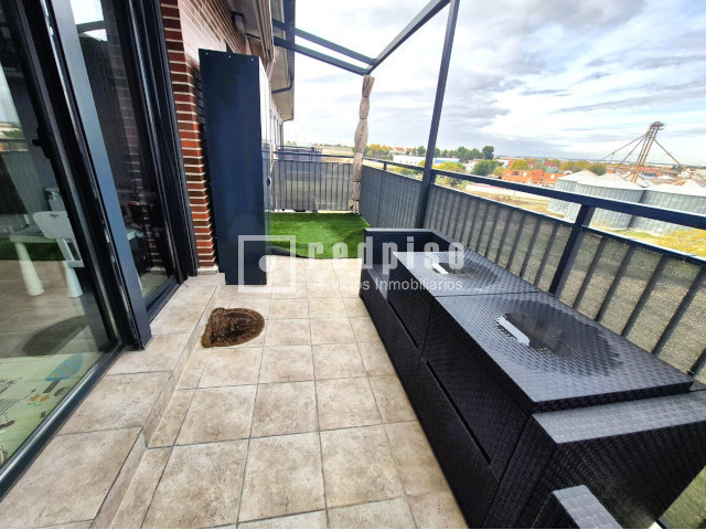 Piso en venta en  Torrejón de Velasco, Madrid  9/29