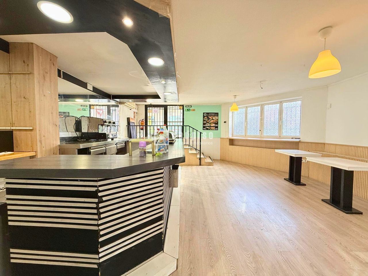 Local en venta en  calle de Fermín Donaire, Usera, Madrid  1/1