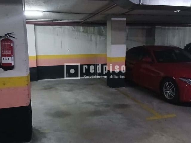 Parking en alquiler en  calle de Villafuerte, Villaverde, Madrid  1/1