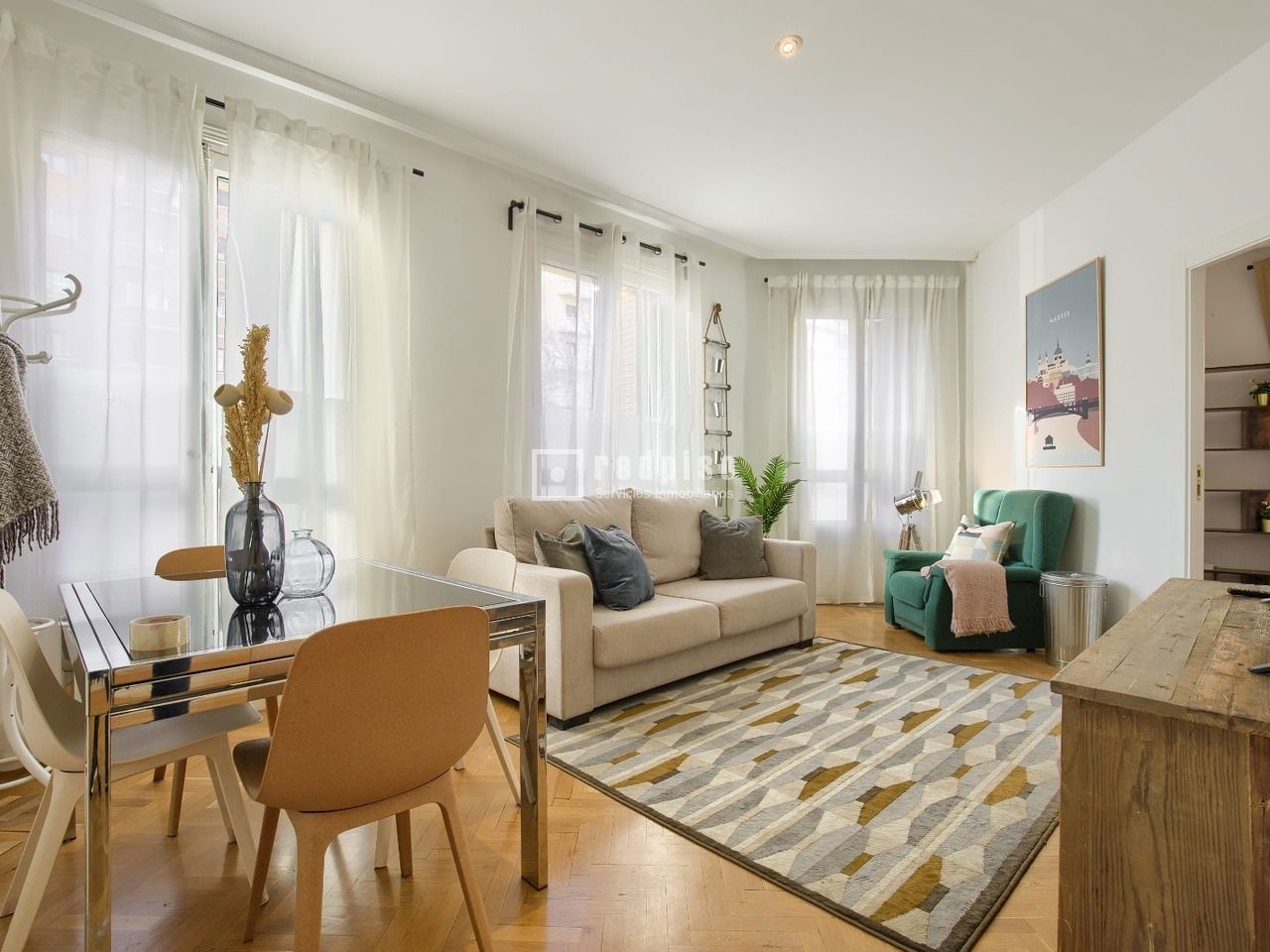 Piso en venta en  calle del Doctor Esquerdo, Madrid  1/1