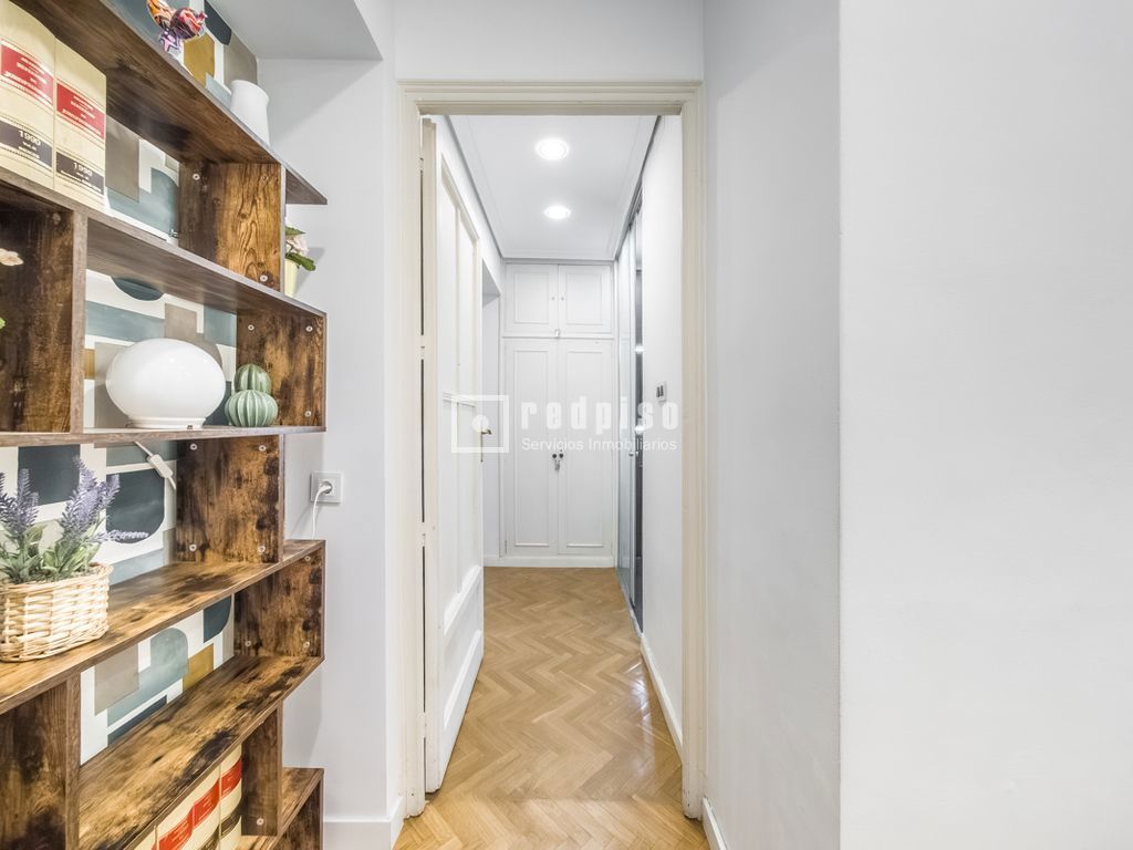 Piso en venta en calle Del Doctor Esquerdo, Madrid, Madrid 20/24