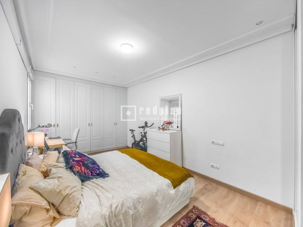 Piso en venta en calle De Benito De Castro, Madrid, Madrid 14/24