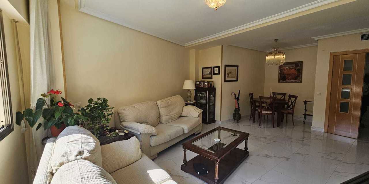 Piso en venta en  calle de las Nebulosas, Madrid  1/1