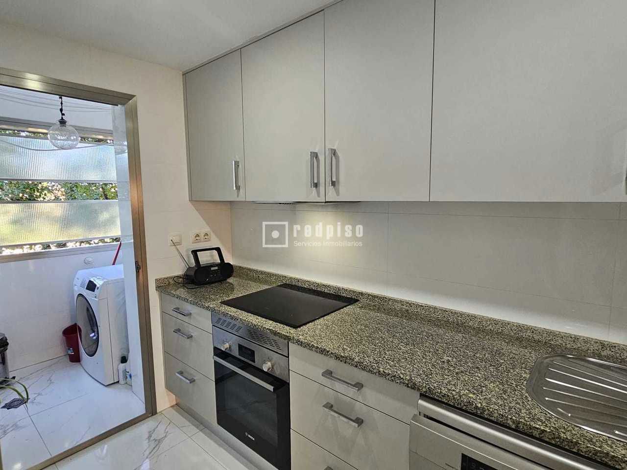 Piso en venta en calle De Las Nebulosas, Madrid, Madrid 12/32