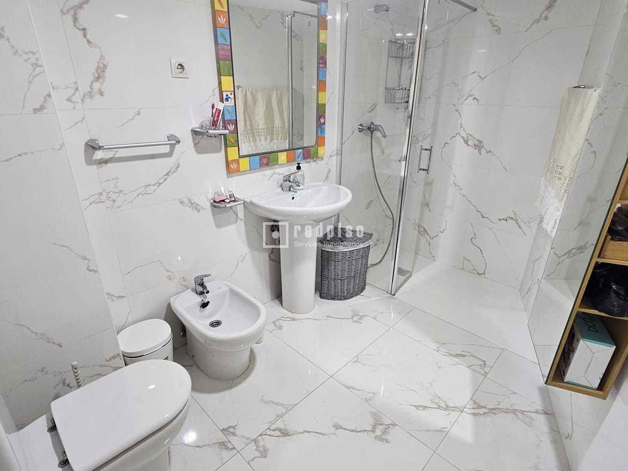 Piso en venta en calle De Las Nebulosas, Madrid, Madrid 23/32