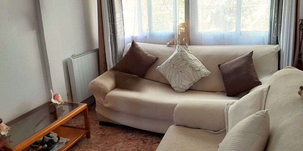 Piso en venta en  calle de Benimamet, Villaverde, Madrid  1/1