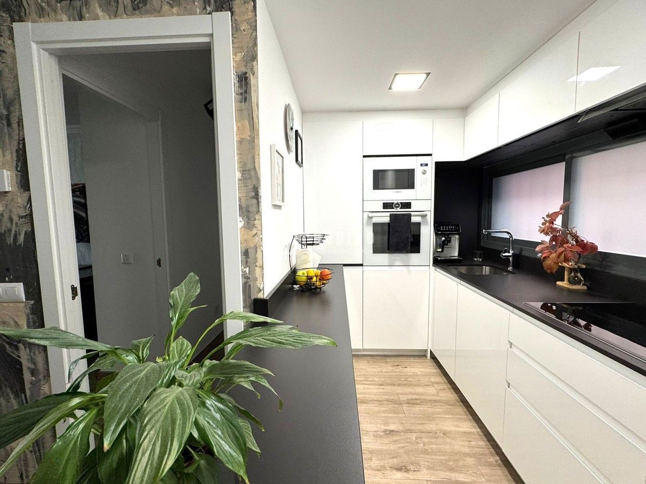 Piso en venta en  plaza de la Fábrica de Paños, Coslada, Madrid  11/36