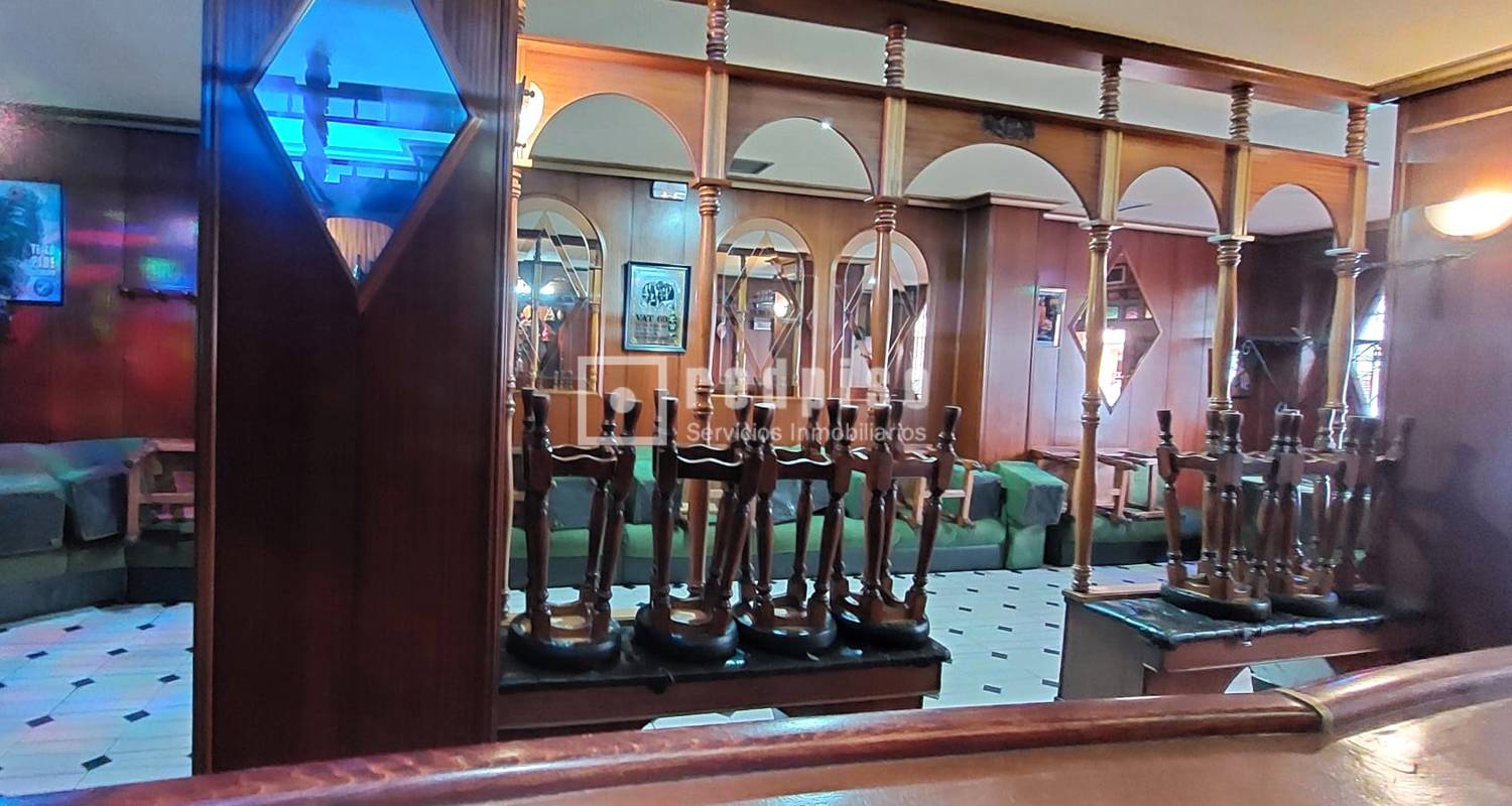 Local en venta en  Talavera de la Reina, Toledo  4/21