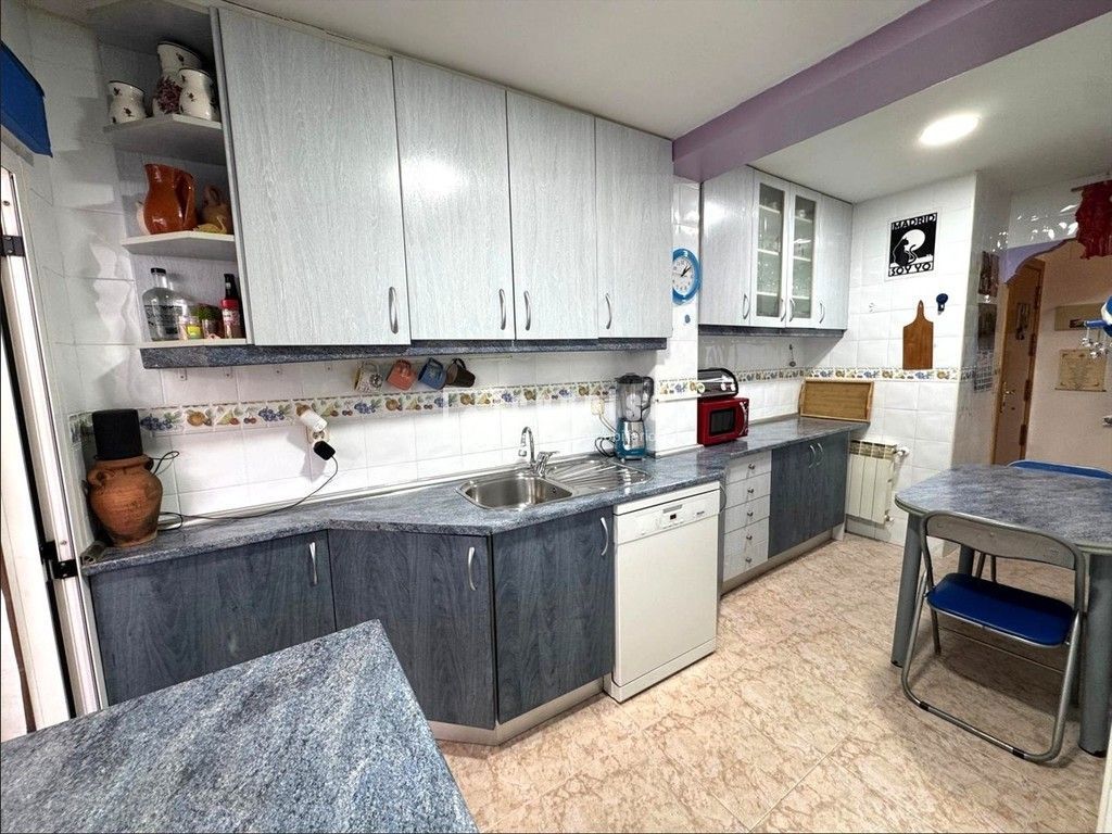 Piso en venta en  Coslada, Madrid  5/19