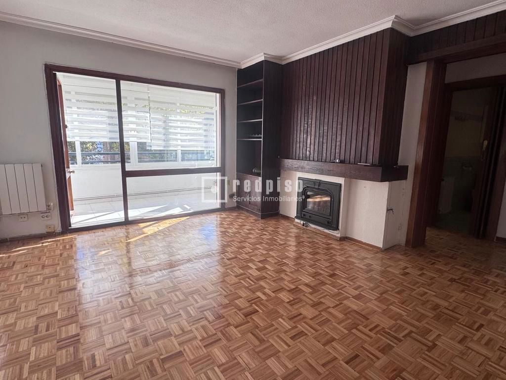 Piso en alquiler en  calle de Aldeanueva de la Vera, Latina, Madrid  1/1